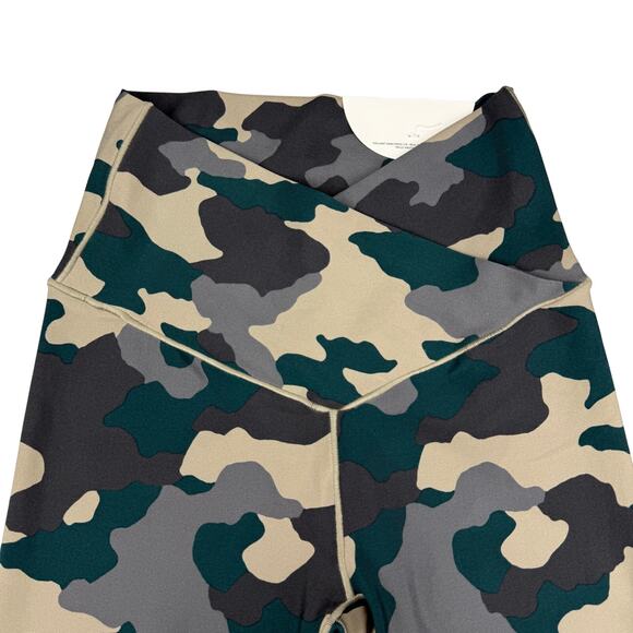 NWT OFFLINE By Aerie Real Me Xtra High Rise Crossover 7/8 Legging XS Camo Print - Picture 6 of 10